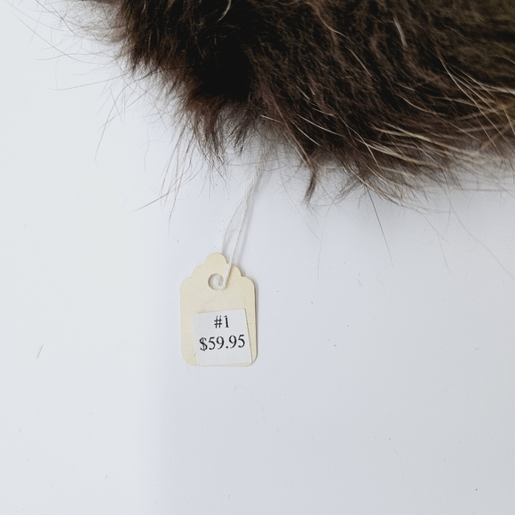 HANDMADE | Alaska Alaskan Artisan seal skin mask - Picture 4 of 6